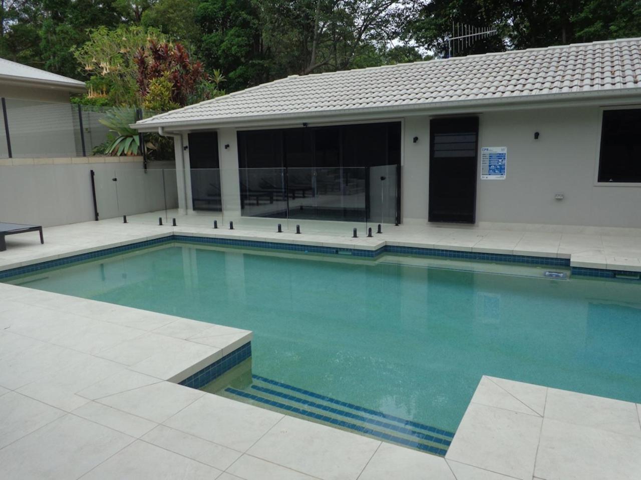 Готель Noosa Buoys Tinbeerwah Екстер'єр фото